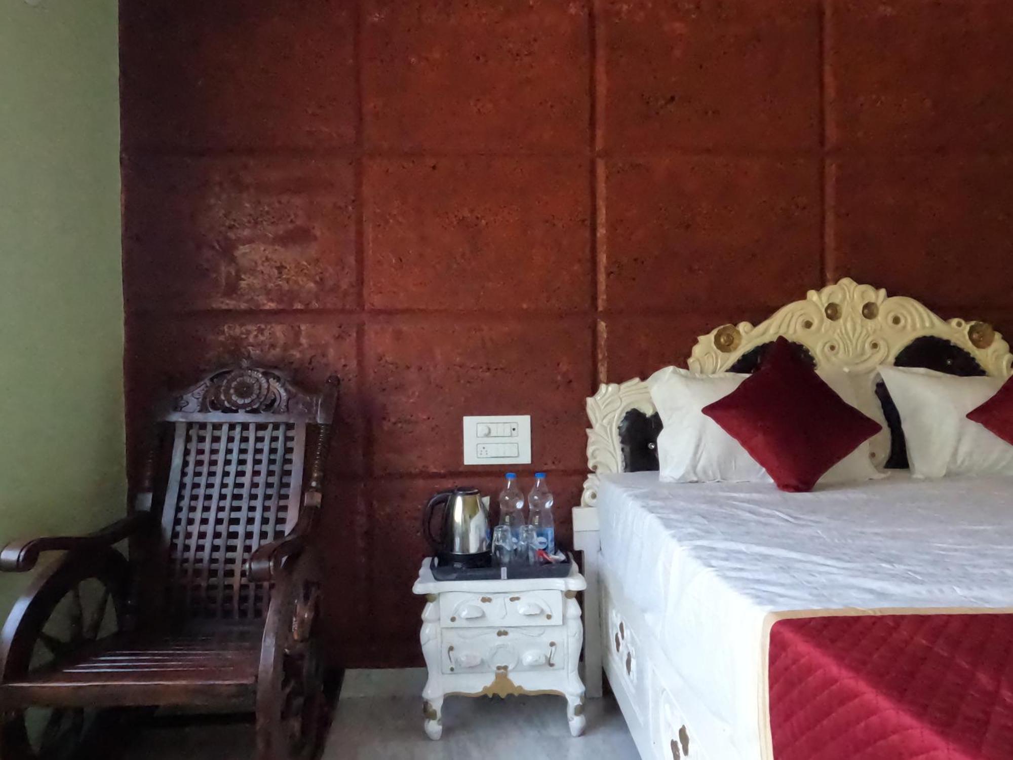Kokan Heritage Resort Малван Экстерьер фото