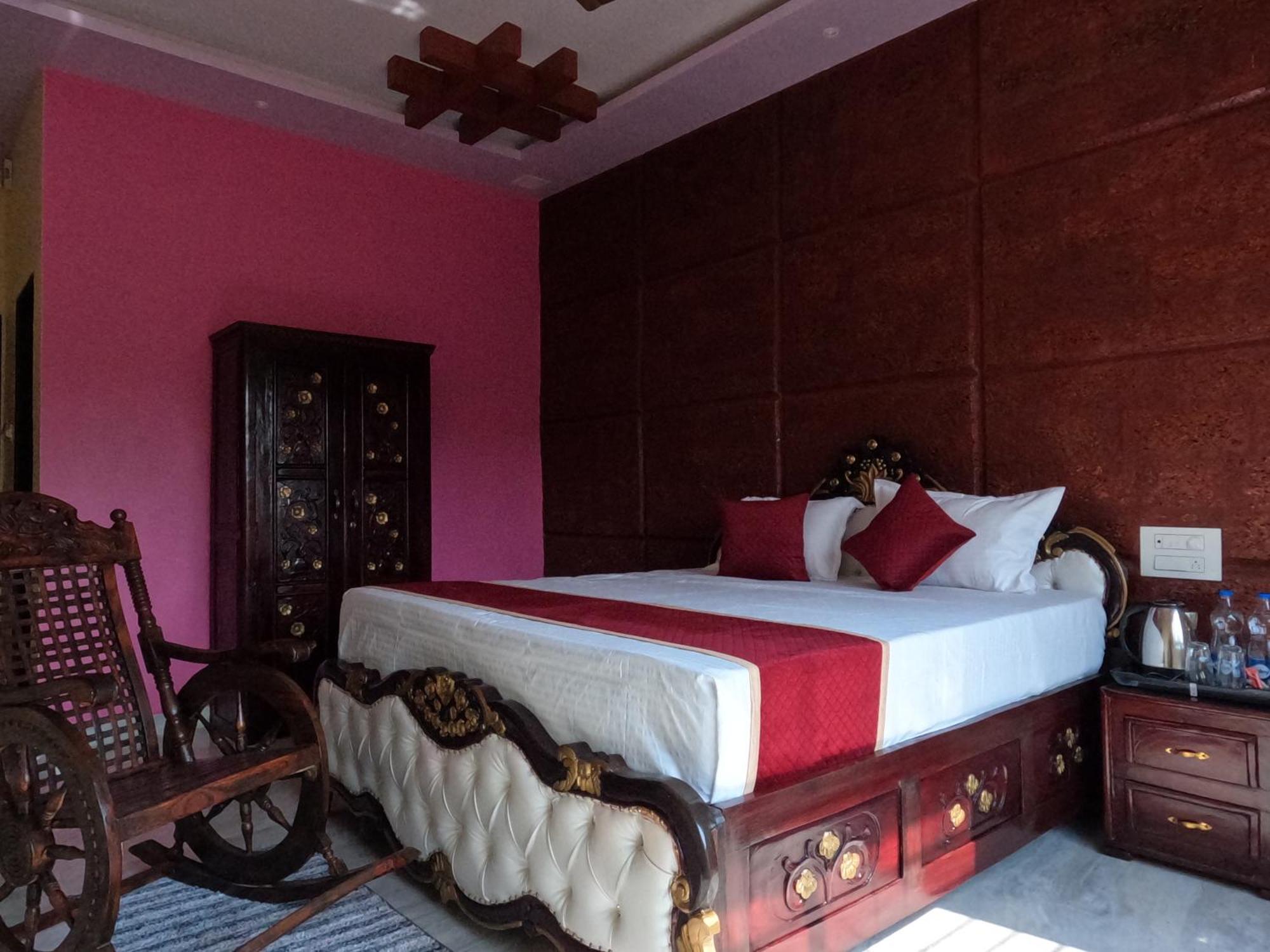 Kokan Heritage Resort Малван Экстерьер фото