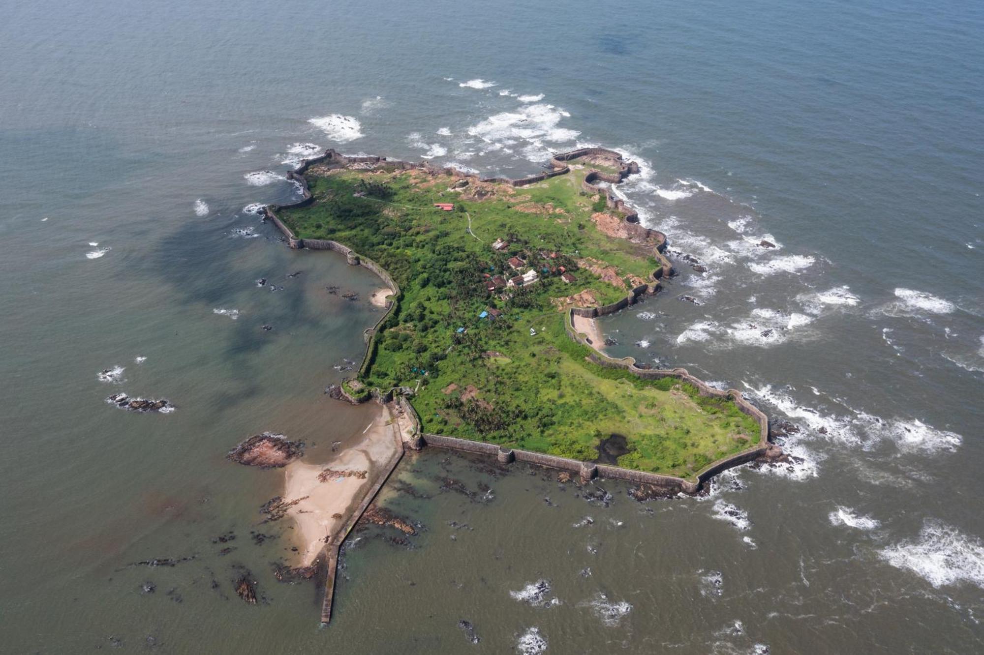 Kokan Heritage Resort Малван Экстерьер фото
