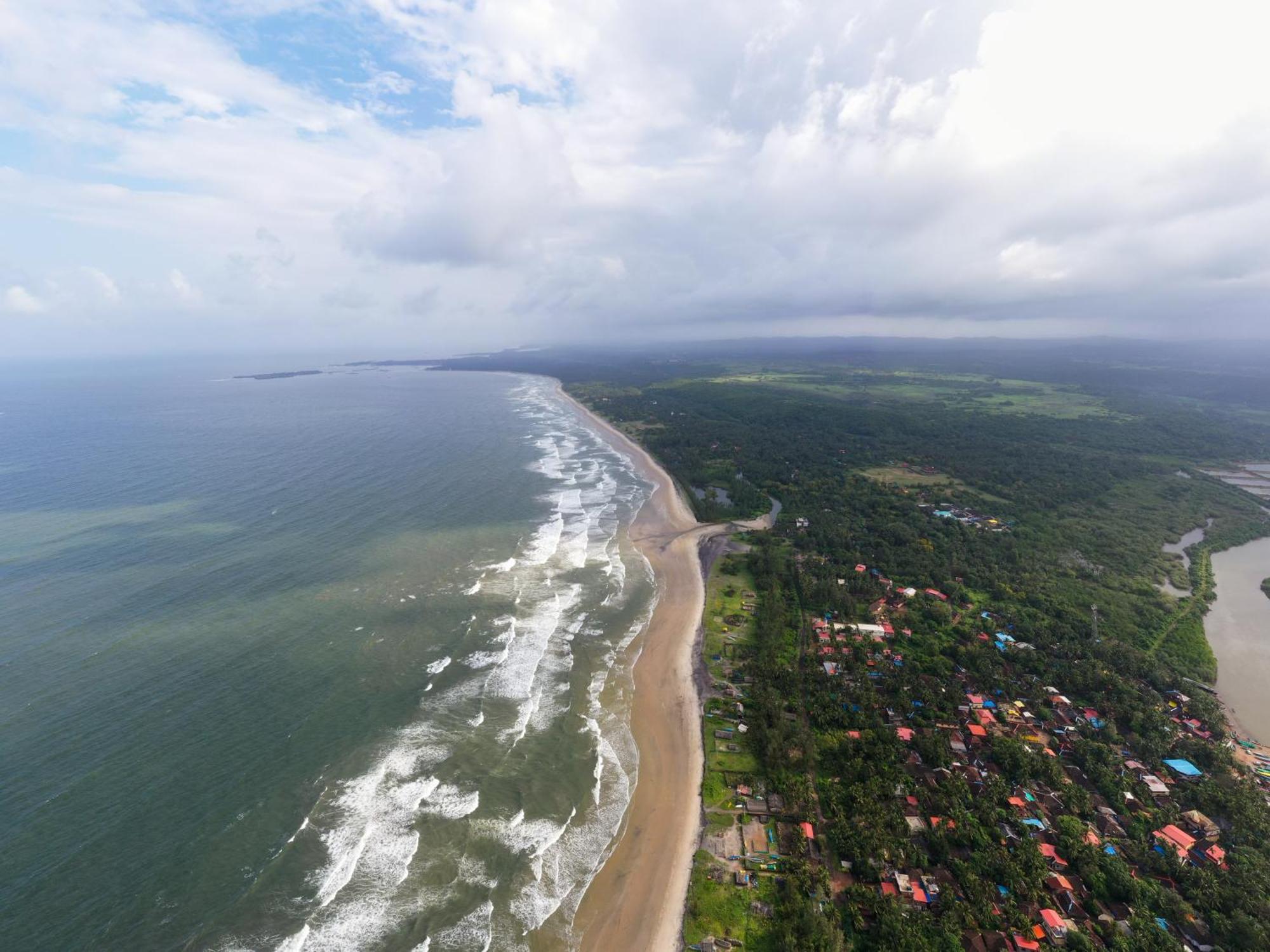Kokan Heritage Resort Малван Экстерьер фото